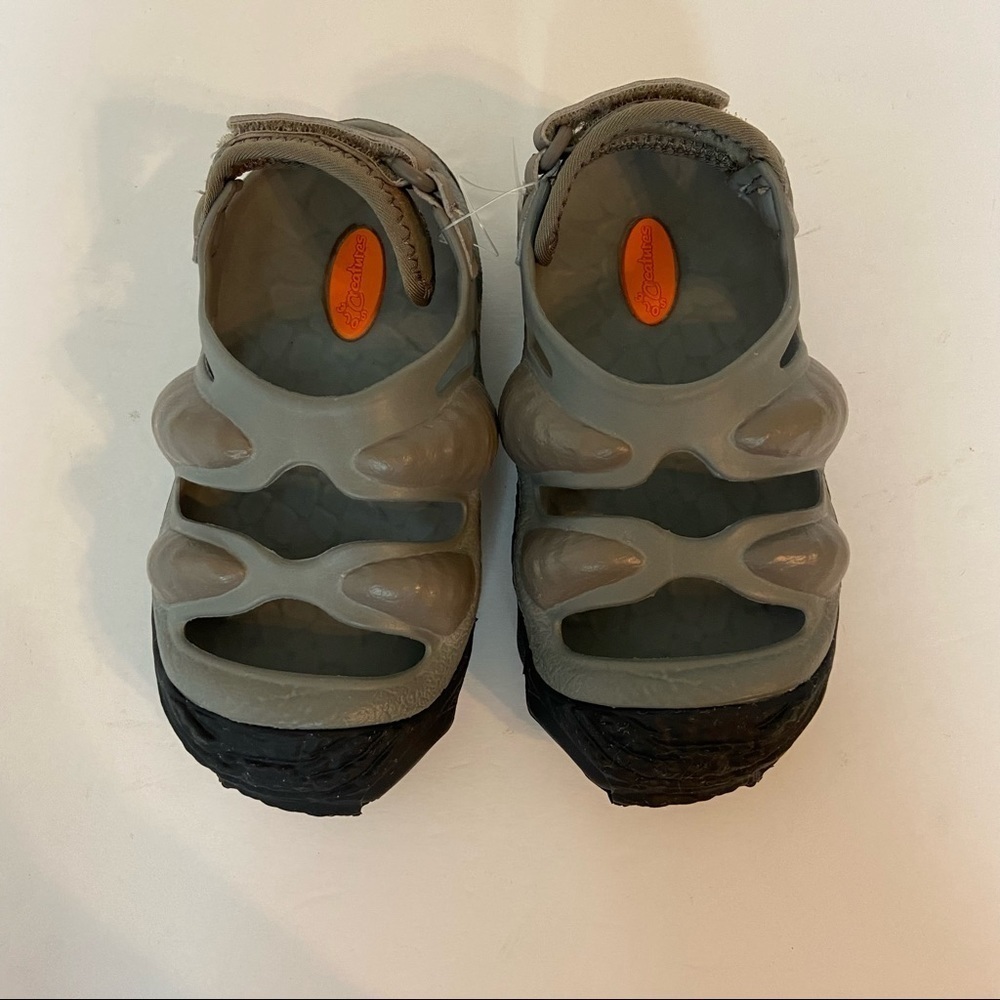 Sole Creatures Rhino Charging Grey Sandals Boys Size 8-9 NWT Outdoor Trail Water
